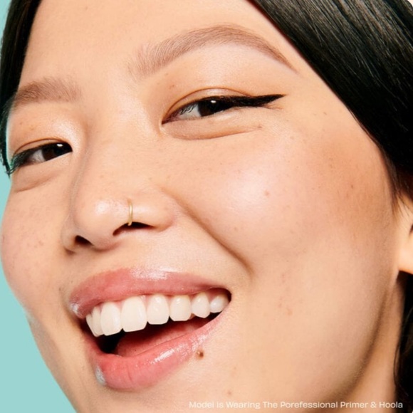 Benefit Cosmetics A-List Kit porefessional, bad gal bang, hoola & 24 hour brow - Picture 5 of 6